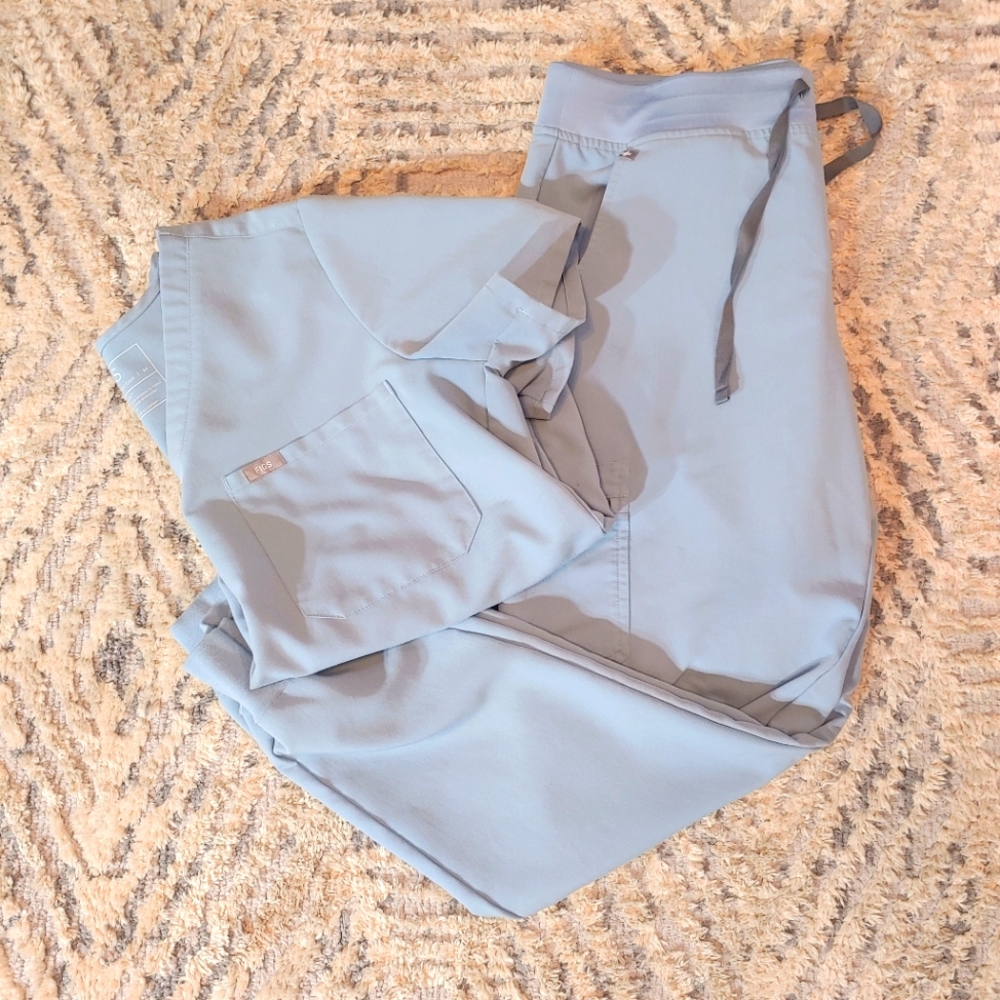 Figs dusty blue catarina top and zamora joggers